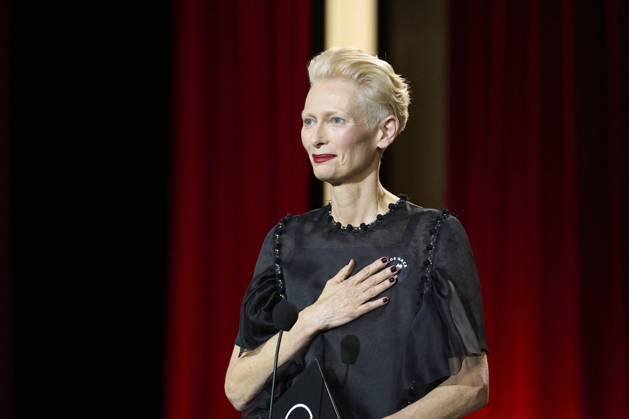 San Sebastian Film Festival - Pedro Almodovar Awarded Tilda Swinton attends the delivery of the Donosti Award to Pedro Almodovar during 72nd San Sebastian International Film Festival at Kursaal Palace on September 26, 2024 in Donostia San Sebastian, Spain Photo by ABACAPRESS.COM San Sebastian Euskadi Spain  Copyright: xABACAx