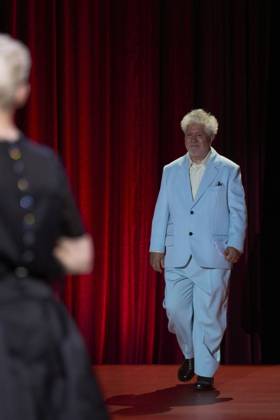 San Sebastian Film Festival - Pedro Almodovar Awarded Pedro Almodovar receives the Donosti Award during 72nd San Sebastian International Film Festival at Kursaal Palace on September 26, 2024 in Donostia San Sebastian, Spain Photo by ABACAPRESS.COM San Sebastian Euskadi Spain  Copyright: xABACAx
