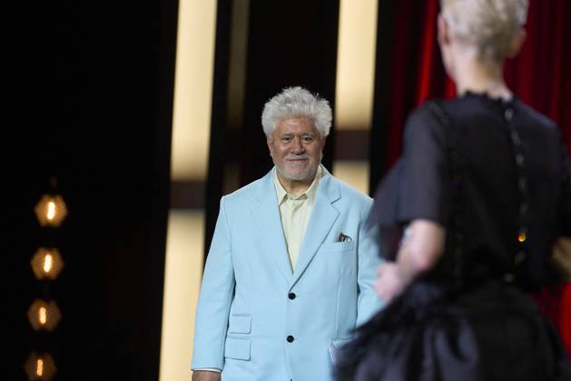 San Sebastian Film Festival - Pedro Almodovar Awarded Tilda Swinton, Pedro Almodovar attends the delivery of the Donosti Award to Pedro Almodovar during 72nd San Sebastian International Film Festival at Kursaal Palace on September 26, 2024 in Donostia San Sebastian, Spain Photo by ABACAPRESS.COM San Sebastian Euskadi Spain  Copyright: xABACAx