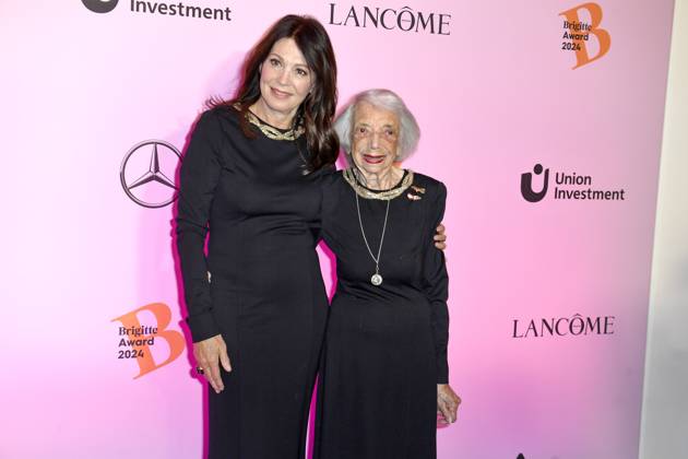 RECORD DATE NOT STATED BRIGITTE AWARD 2024 Iris Berben und Margot Friedländer beim BRIGITTE AWARD 2024 in der Bertelsmann Hauptstadtrepräsentanz in Berlin. Copyright: xEventpressxBerndtx