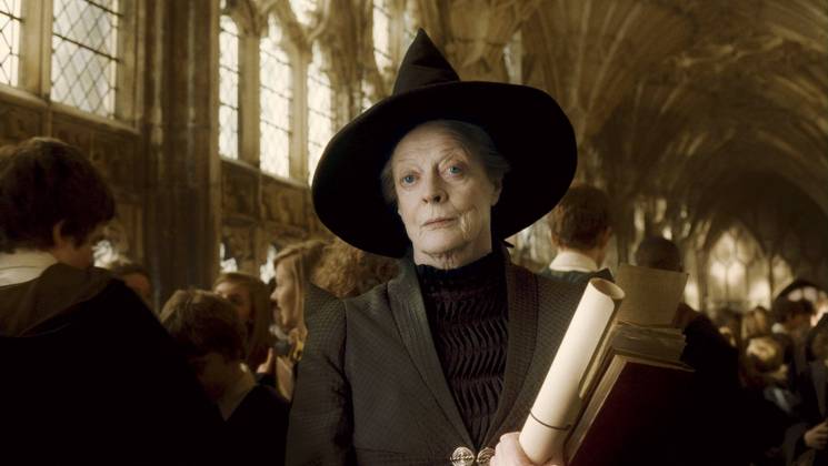 Maggie Smith as Professor Minerva McGonagall in Harry Potter and the Half-Blood Prince 32358. Thursday July 9 2009. Maggie Smith as Professor Minerva McGonagall in Harry Potter and the Half-Blood Prince . Photograph Warner Bros. All Rights Reserved. Supplied by PacificCoastNews.com. UK OFFICE: +44 131 557 7760 7761 7762, USA: +1 310 261 9676 Disclaimer: BWP Media Inc and their brand Pacific Coast News does not claim any Copyright or License in the attached material. Any downloading fees charged by BWP Media Inc and their brand Pacific Coast News are for its services only, and do not, nor are they intended to convey to the user any Copyright or License in the material. By publishing this material, the user expressly agrees to indemnif Copyright: x xWarnerxBrosx xAvalonx 0515728727