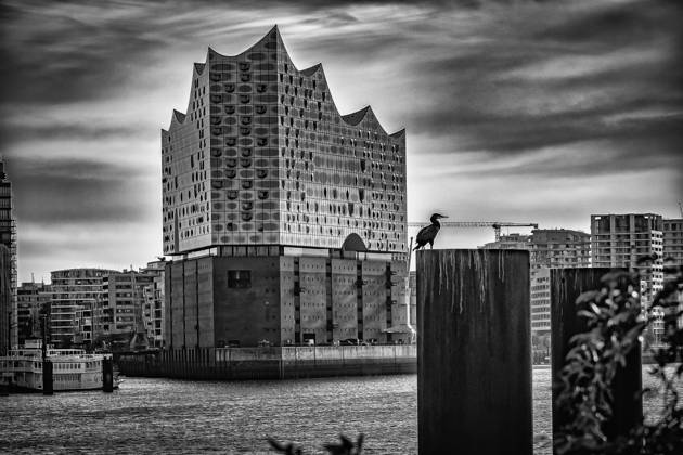 Hamburg; Skyline Panorama am Hafen, Bereich Landungsbrücken - 30.09.2024 Hamburg