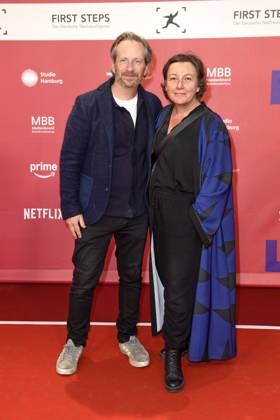 RECORD DATE NOT STATED Verleihung FIRST STEPS 2024 Fabian Busch mit Frau Sunny Scheucher bei der Verleihung FIRST STEPS 2024 im Theater des Westens in Berlin. Copyright: xEventpressxBerndtx