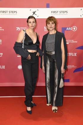 RECORD DATE NOT STATED Verleihung FIRST STEPS 2024 Trixi Strobel und Mala Emde bei der Verleihung FIRST STEPS 2024 im Theater des Westens in Berlin. Copyright: xEventpressxBerndtx