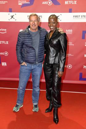 RECORD DATE NOT STATED Verleihung FIRST STEPS 2024 Nico Hofmann und Florence Kasumba bei der Verleihung FIRST STEPS 2024 im Theater des Westens in Berlin. Copyright: xEventpressxBerndtx