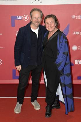 Fabian Busch mit Ehefrau Sunny bei der 25. Verleihung der First Steps Awards 2024 im Theater des Westens. Berlin, 30.09.2024