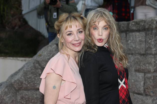 Bilder des Jahres 2024, Entertainment 10 Oktober Entertainment Themen der Woche KW40 Entertainment Bilder des Tages October 5, 2024, Dinard, Bretagne, France: JULIE DEPARDIEU and ARIELLE DOMBASLE attend the Closing Ceremony of the 2024 Dinard British & Irish Film Festival in Dinard, France Dinard France - ZUMAc179 20241005_zep_c179_009 Copyright: xMickaelxChavetx