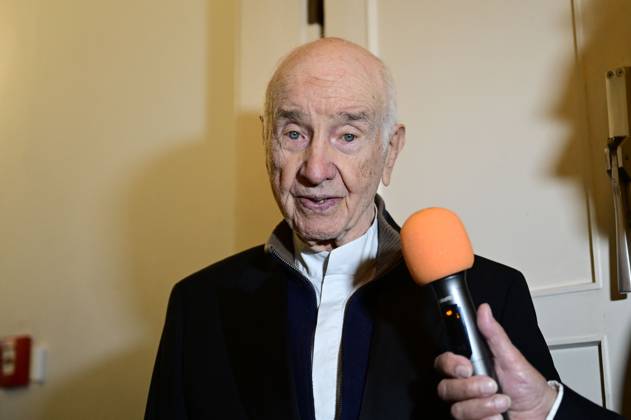 Armin Mueller-Stahl bei der Gala der Europäischen Kulturwerkstatt (EKW) Ein Lied geht um die Welt und der Verleihung des Prinz von Preußen Preises 2024 an Armin Mueller-Stahl im Konzerthaus am Gendarmenmarkt. Berlin, 06.10.2024