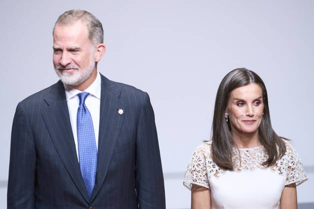 10-10-2024 Madrid Queen Letizia and King Felipe attend the award ceremony of the 2022 and 2023 national culture awards at the Museo Nacional de Arte in Madrid. No Spain Â  Copyright: xPPEx