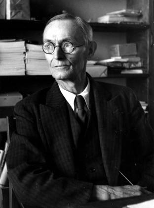 Original caption HERMANN HESSE The Nobel Prize in Literature 1946 persons Hermann Hesse sites SCHWEIZ sp sw x5600x  Copyright: xXxXxXx HESSE