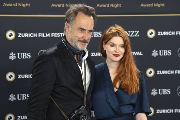 Carlos Leal und Lisa Brühlmann bei der Preisverleihung auf dem 20. Zurich Film Festival 2024 im Opernhaus. Zürich, 12.10.2024