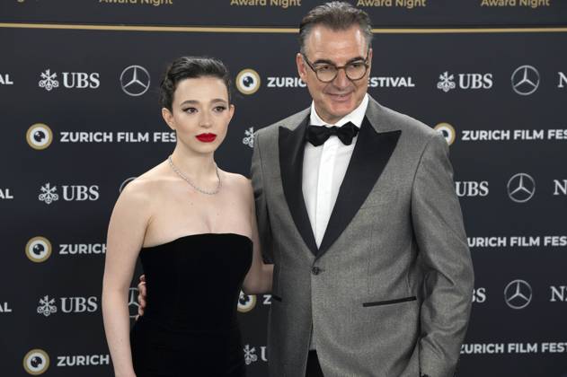 Vivienne Oesch und Christian Jungen bei der Preisverleihung auf dem 20. Zurich Film Festival 2024 im Opernhaus. Zürich, 12.10.2024
