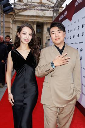 Award - Opus Klassik 2024 Gina Alice Redlinger und Lang Lang bei der Verleihung des Opus Klassik Awards 2024 im Konzerthaus Berlin am 13.10.2024 in Berlin. Copyright: xEventpressxKochanx