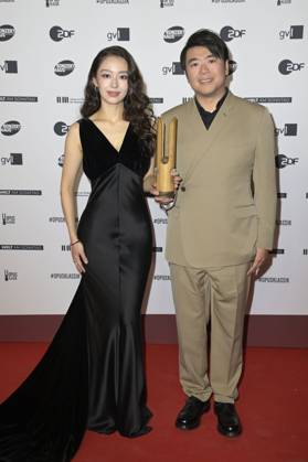 Gina Alice Redlinger und Lang Lang bei der Verleihung des Opus Klassik 2024 im Konzerthaus am Gendarmenmarkt. Berlin, 13.10.2024