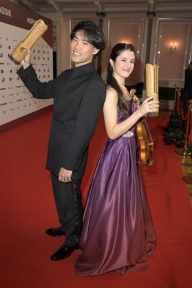 Bruce Liu und Maria Duenas bei der Verleihung des Opus Klassik 2024 im Konzerthaus am Gendarmenmarkt. Berlin, 13.10.2024