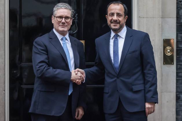 News Bilder des Tages . 14 10 2024. London, United Kingdom. Keir Starmer Greets President Nikos Christodoulides. British Prime Minister, Keir Starmer greets Cypriot President Nikos Christodoulides to No10 for talks on bilateral relations, regional matters and developments in the Middle East.  xMartynxWheatleyx xi-Imagesx IIM-25537-0024
