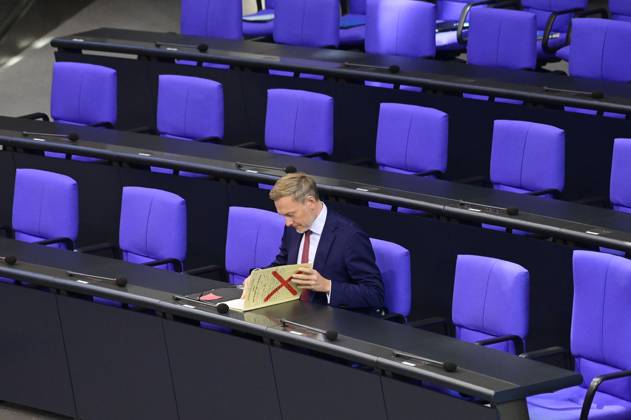 Bilder des Jahres 2024, News 10 Oktober News Themen der Woche KW42 News Bilder des Tages Christian Lindner in der 193. Sitzung des Deutschen Bundestages im Reichstagsgebäude. Berlin, 16.10.2024