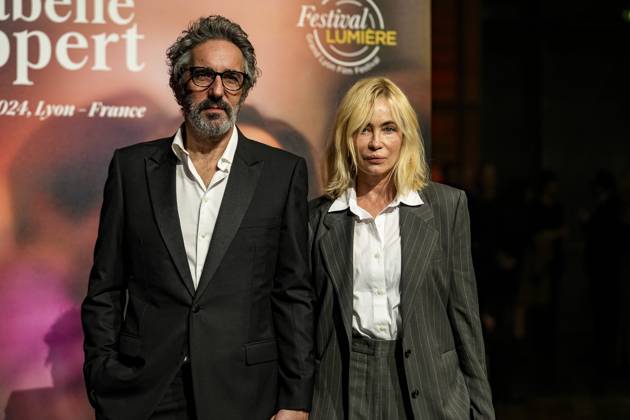 Emmanuelle Béart attends the Lumière Festival 2024 award ceremony in Lyon on 10 18 2024 Photo Sandrine Thesillat Panoramic PEOPLE Price Lumiere Festival Lumiere 2024 Lyon 10 18 2024 SandrineThesillat Panoramic 