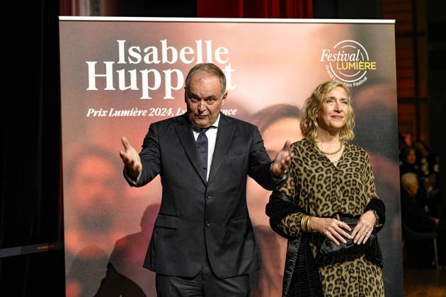 Christian Carion and his wife attend the Lumière Festival 2024 award ceremony in Lyon on 10 18 2024 Photo Sandrine Thesillat Panoramic PEOPLE Price Lumiere Festival Lumiere 2024 Lyon 10 18 2024 SandrineThesillat Panoramic 