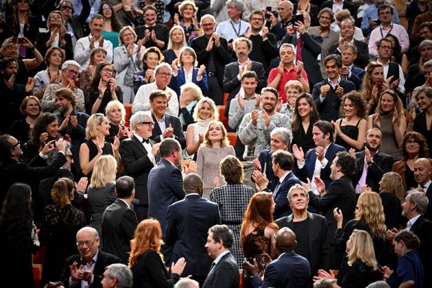 16th Lumiere Film Festival Lumiere Award Ceremony Isabelle Huppert attending the Lumiere Award Ceremony ( Prix Lumiere ) during the 16th Lumiere Film Festival in Lyon, France on October 18, 2024. Photo by Julien Reynaud APS-Medias ABACAPRESS.COM Lyon France  Copyright: xReynaudxJulien APS-Medias ABACAx