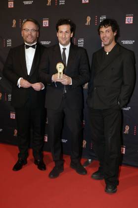 Timon Gremmels, David Hadda und Aaron Altaras bei der 35. Verleihung des Hessischen Film- und Kinopreises 2024 in der Alten Oper. Frankfurt am Main, 18.10.2024