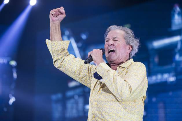 Bilder des Jahres 2024, Entertainment 10 Oktober Entertainment Themen der Woche KW42 Entertainment Bilder des Tages Deep Purple, Konzert in der Max-Schmeling-Halle, Berlin, 19.10.2024 Ian Gillan, Sänger von Deep Purple live auf 1 More Time Tour in der Berliner Max-Schmeling-Halle am 19.10.2024. Berlin Max-Schmeling-Halle