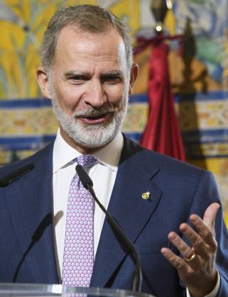 Spanish King Felipe VI gives a speech after receiving the Honour Distintion of the Latinamerican Awards of the Golden Tower during an act held in Seville, Spain 21 October 2024. Spanish King Felipe VI receives the Honour Distintion of the Latinamerican Awards of the Golden Tower !ACHTUNG: NUR REDAKTIONELLE NUTZUNG!  Copyright: xRaulxCarox GRAFAND4010 20241021-55015001426_1