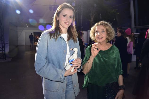 Katharina Stark und Michaela May bei der Verleihung vom Blauer Panther - TV & Streaming Award 2024 in der BMW Welt. München, 23.10.2024
