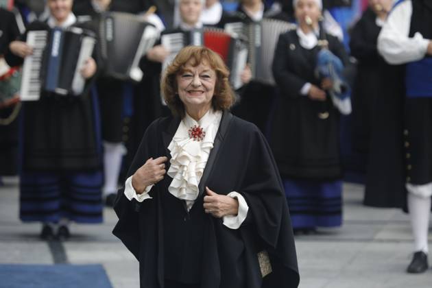 Arrivals at the 2024 Princess of Asturias Awards Ceremony in Oviedo The poet and essayist, Ana Blandiana, 2024 Princess of Asturias Award for Literature, on her arrival at the Campoamor Theater to attend the 2024 Princess of Asturias Awards Ceremony, on October 25, 2024, in Oviedo, Asturias Spain The Princess of Asturias Foundation today celebrates the annual Princess of Asturias Awards, The objectives of the Foundation are to contribute to the exaltation and promotion of scientific, cultural and humanistic values that are universal heritage, through eight categories of awards 25 OCTOBER 2024 PRINCESS OF ASTURIAS KINGS PRINCESS INFANTA PRIZES ASTURIES ASTURIAS CAMPOAMOR PRIZE AWARDS ARRIVALS Oviedo Asturias Oviedo Asturias Asturias Espana Copyright: xJorgexPeteirox 6301724
