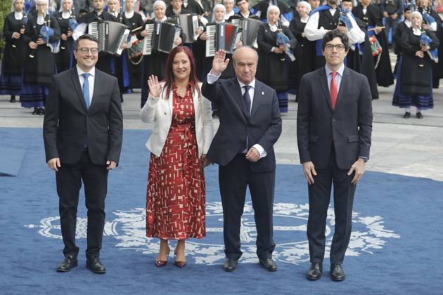 Arrivals at the 2024 Princess of Asturias Awards Ceremony in Oviedo Mariano Jabonero 2d on behalf of Organización de Estados Iberoamericanos para la Educación, la Ciencia y la Cultura OEI , Princess of Asturias Award for International Cooperation 2024, on his arrival at the Campoamor Theater to attend the 2024 Princess of Asturias Awards Ceremony, on October 25, 2024, in Oviedo, Asturias Spain The Princess of Asturias Foundation celebrates today the Princess of Asturias Awards that, The objectives of the Foundation are to contribute to the exaltation and promotion of scientific, cultural and humanistic values that are universal heritage, through eight categories of awards 25 OCTOBER 2024 PRINCESS OF ASTURIAS QUEENS PRINCESS INFANTA PRIZES Copyright: xJorgexPeteirox 6301734