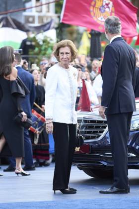 25-10-2024 Gala Queen Sofia during the 2024 Princess of Asturias awards ceremony at the Campoamor theater in Oviedo. The Princess of Asturias Awards are presented annually to individuals or organizations from around the world for their achievements in science, arts, literature, humanities, and sports. No Spain Â  Copyright: xPPEx