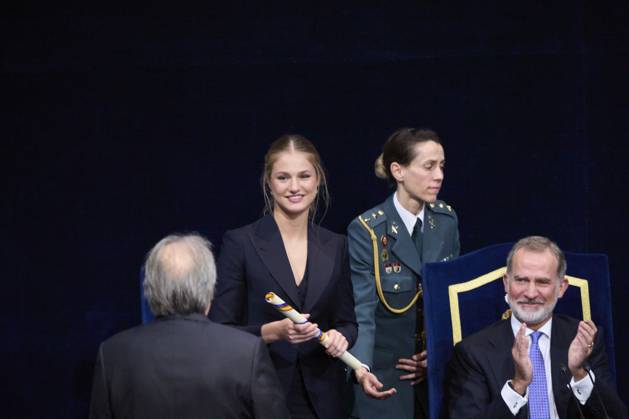 Princesa de Asturias Awards 2024 - Ceremony Gala Crown Princess Leonor attends Ceremony Gala during Princess of Asturias Awards 2024 at Campoamor Theatre on October 25, 2024 in Oviedo, Spain Photo by IMAGO MPG Oviedo Campoamor Theatre Asturias Spain  Copyright: xMPGx