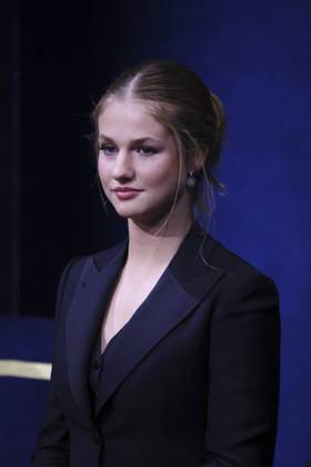 Princesa de Asturias Awards 2024 - Ceremony Gala Crown Princess Leonor attends Ceremony Gala during Princess of Asturias Awards 2024 at Campoamor Theatre on October 25, 2024 in Oviedo, Spain Photo by IMAGO MPG Oviedo Campoamor Theatre Asturias Spain  Copyright: xMPGx