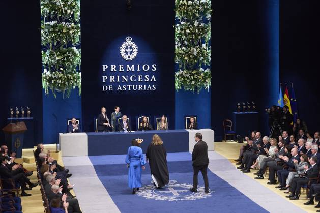 Princesa de Asturias Awards 2024 - Ceremony Gala King Felipe VI of Spain, Queen Letizia of Spain, Crown Princess Leonor, Princess Sofia, Magnum Photos, Princess of Asturias Award 2024 for Concord attends Ceremony Gala during Princess of Asturias Awards 2024 at Campoamor Theatre on October 25, 2024 in Oviedo, Spain Photo by IMAGO MPG Oviedo Campoamor Theatre Asturias Spain  Copyright: xMPGx