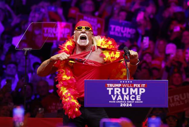 Bilder des Jahres 2024, News 10 Oktober News Themen der Woche KW43 American retired professional wrestler Hulk Hogan arrives to speak before President Donald J. Trump speaks at a rally at Madison Square Garden in New York City on Sunday, October 27, 2024.  NYP20241027124 JohnxAngelillo