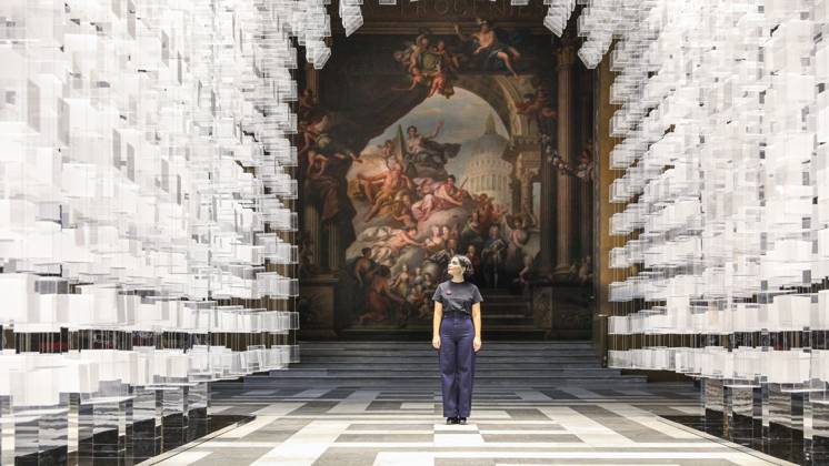 Entertainment Themen der Woche KW44 Bilder des Jahres 2024, Entertainment 10 Oktober Entertainment Bilder des Tages Duo by Melek Zeynep Bulut photocall with the artist at the Painted Hall, Old Royal Naval College Greenwich, London, UK London, UK. 28th Oct 2024. The artist with the installation. Turkish designer Melek Zeynep Bulut™s suspended installation Duo explores the concepts of duality and interaction. It brings the successful London Design Festival (LDF) to a close from Monday 28th October to Sunday 3rd November., Credit:IMAGEPLOTTER Avalon  Copyright: xIMAGEPLOTTERx xAvalonx 0927355216