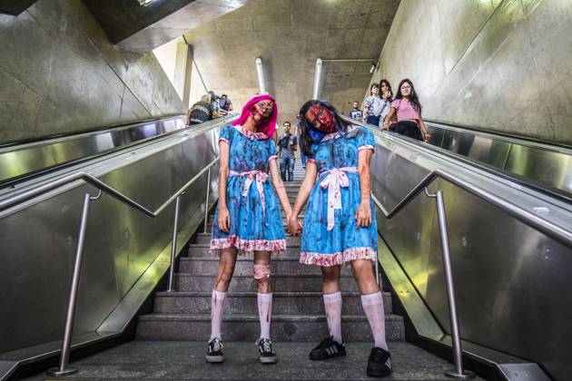 Bilder des Jahres 2024, News 11 November News Themen der Woche KW44 Zombie Walk People in costumes attend the Zombie Walk to mark the Day of the Dead in Sao Paulo, Brazil, on November 2, 2024. Sao Paulo Sao Paulo Brazil  Copyright: xCrisxFagax originalFilename: dealmeida-zombiewa241102_npB2L.jpg