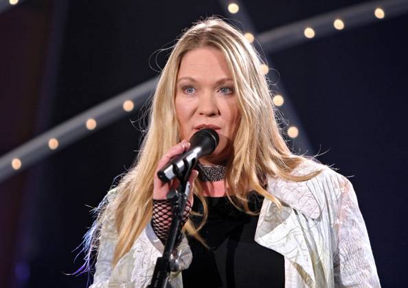 ARCHIV: Juliane Werding Sängerin Juliane Werding während der MDR-Sendung Musik für Sie , 2004 ARCHIVAUFNAHME, Datum geschätzt 20241103JWM0068