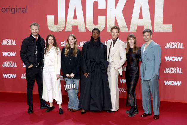 Bilder des Jahres 2024, Entertainment 11 November Entertainment Themen der Woche KW45 Entertainment Bilder des Tages The Day Of The Jackal , Deutschlandpremiere im Zoo Palast, Berlin, 05.11.2024 Jan Martin Müller, Wiebke Frost, Paula Kroh, Lashana Lynch, Eddie Redmayne, Lisa Hofer und Nikolaus Barton bei der Deutschlandpremiere von The day of the Jackal im Zoo Palast in Berlin am 5.11.2024 Berlin Zoo Palast Copyright: xAnitaxBuggex