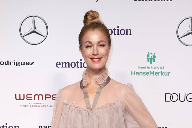 Julia Stinshoff bei der Verleihung vom Emotion Award am 6.11.2024 in Hamburg Emotion Award 2024 in Hamburg