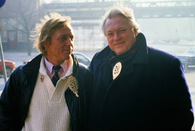 Claus Theo Gärtner und Günter Strack, Fototermin zur 50. Folge der ZDF Krimi-Serie: Ein Fall für Zwei, 1987, Gärtner als Detektiv Matula, Strack als Rechtsanwalt Dr. Renz. Copyright: HartwigxValdmanis Nur redaktionelle Nutzung. Editorial usage only. VAL_7205004050