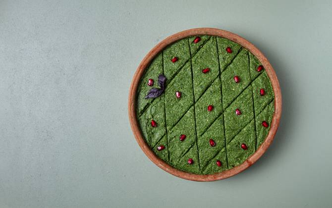 Spinat pkhali, ketsi, Snack, georgische Küche, isolieren, Granatapfelkerne, hausgemacht, keine Menschen Spinach pkhali, ketsi, snack, Georgian cuisine, isolate, pomegranate seeds, homemade, no people Copyright: imageBROKER GalinaxDidebashvili ibxgai11737727.jpg