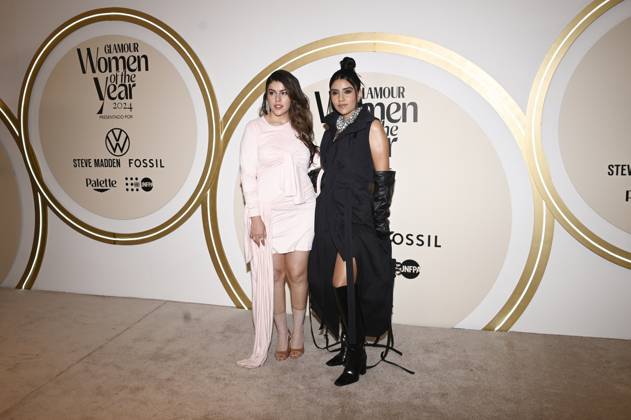 November 13, 2024, Mexico City, Ciudad de Mexico, Mexico: Lesslie VeloÂ¡zquez Espinosa, Karen VeloÂ¡zquez Espinosa attend the red carpet for Glamour Women of The Year 2024 at Mexico City Four Season Hotel. on November 13, 2024 in Mexico City, Mexico. Mexico City Mexico - ZUMAe321 20241113_zea_e321_054 Copyright: xCarlosxTischler xEyepixxGroupx