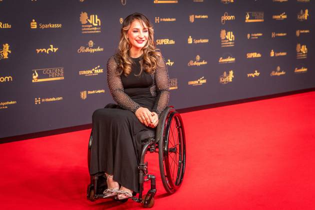 30. Verleihung der Goldenen Henne in Leipzig. Der MDR (Mitteldeutsche Rundfunk) produziert in Zusammenarbeit mit Super Illu den größten Publikumspreis in Ostddeutschland. Hier die ehemalige Bahnrad Weltmeisterin Kristina Vogel Goldene Henne 2024