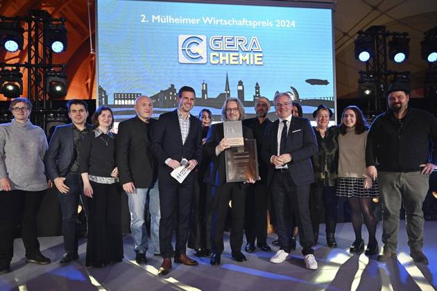 RECORD DATE NOT STATED Verleihung des 2. Wirtschaftspreises der Stadt Mülheim an der Ruhr ** NUR FÜR REDAKTIONELLE ZWECKE ** EDITORIAL USE ONLY **<p>Gewinner des Mülheimer Wirtschaftspreises Gera Chemie am Freitag, 15.11.2024. D NRW Duisburg Copyright: OliverxMueller