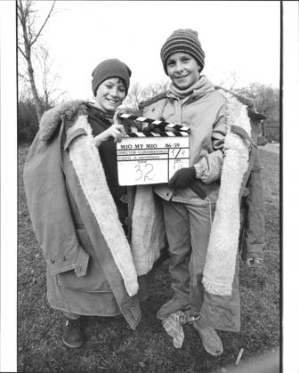 Photo GUBER The shooting of Mio my Mio , movie Soviet Union Sweden Norway Nicholas Pickard, actor Great Britain he plays Bosse Mio in the movie and Christian Bale, actor Great Britain he plays Benke Jum Jum Happy, with clap, movie clap Roll Photos SWEDEN SWEDEN x2512x Copyright: xGunnarxBergkrantz Aftonbladet TTx INSPELNINGEN AV MIO MIN MIO. NICHOLAS PICKARD OCH CHRISTIAN BALE