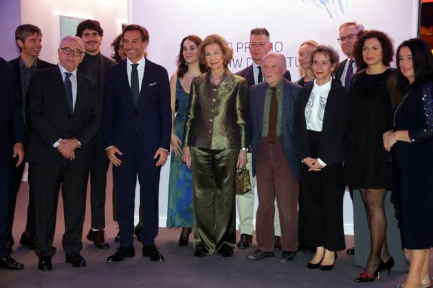 XXXIX edition of the BMW Painting Prize Queen Sofia presents the BMW Painting Prize in its XXXIX edition at the Teatro Real, on November 18, 2024, in Madrid Spain PREMIOS GENTE PINTURA José Ramó Madrid Madrid Madrid Spain  Copyright: xJosÃ xRamonxHernandox 6349645