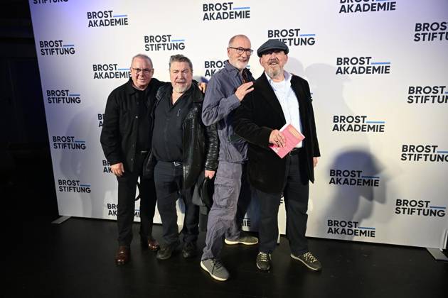 Brost-Ruhr Preis 2024 Verleihung im Bochumer Schauspielhaus ** NUR FÜR REDAKTIONELLE ZWECKE ** EDITORIAL USE ONLY **<p>Brost-Ruhr Preis 2024 , Verleihung am 18.11.2024 im Bochumer Schauspielhaus. Im Foto, v.l.: Joachim Krol, Achim Rohde, Peter Lohmeyer, Dietmar Bär. Deutschland NRW Bochum Copyright: AndreasxBuck