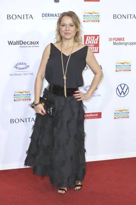 Nova Meierhenrich bei der 17. Verleihung der Goldenen Bild der Frau 2024 im Stage Theater Neue Flora. Hamburg, 20.11.2024