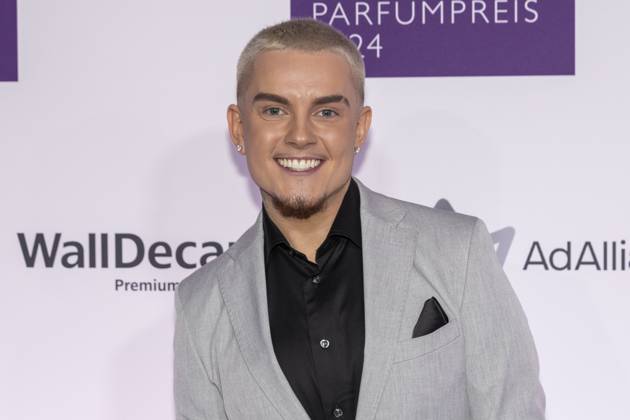 Influencer Tim Twenty4tim Kampmann bei den DUFTSTARS 2024 - Deutscher Parfumpreis Verleihung des deutschen Parfumpreises DUFTSTARS durch die Fragrance Foundation am 21.11.2023, Rheinterrassen, Duesseldorf.